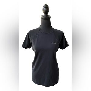 Columbia: Black Fitted Short Sleeve Tee Shirt